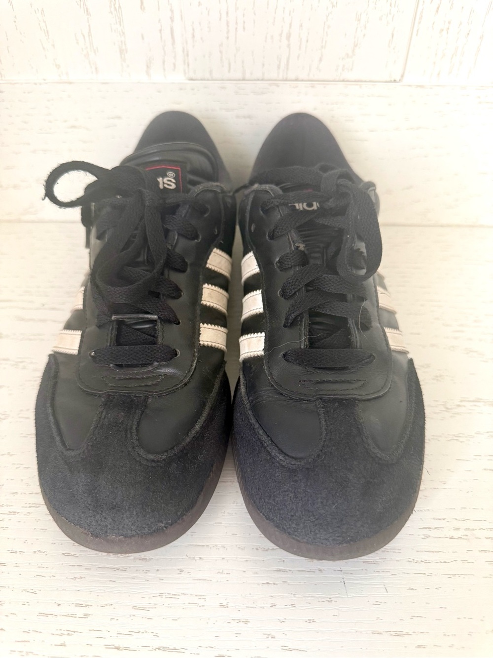 adidas samba Sneakers with White Stripes men’s size 5.5 US